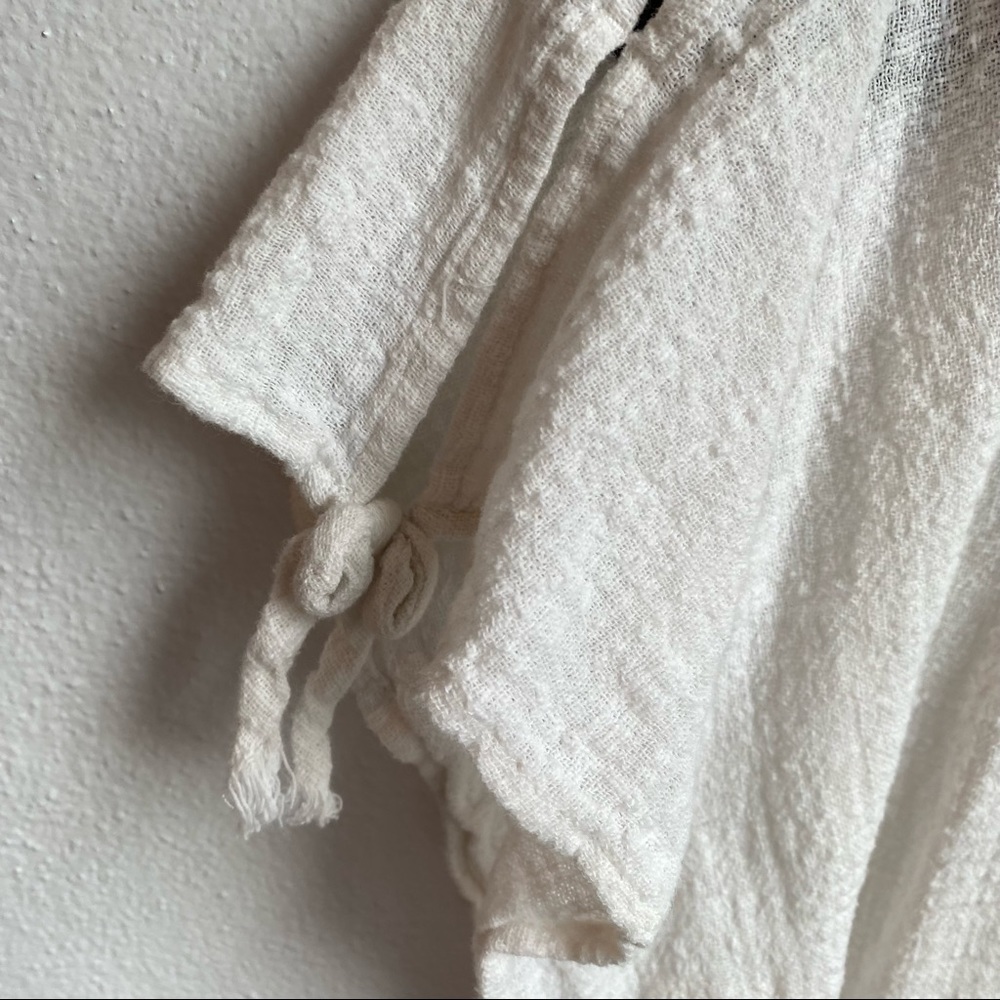 Zara White Top with Crochet like front part - Picture 9 of 9